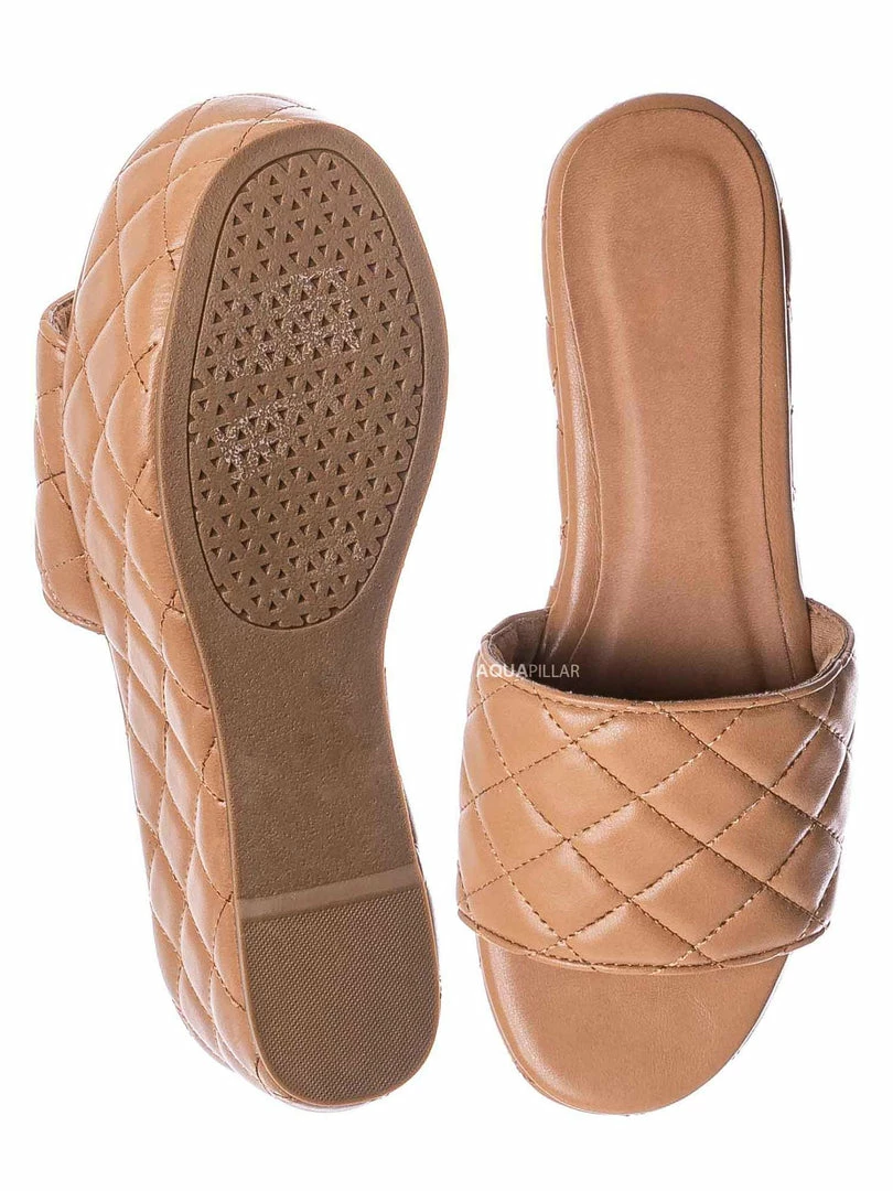 Bamboo New Purchase23 Quilted Flatform Slipper Mule - Platform Diamond Stitch Slide Sandals