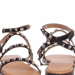 Forever Link New Ding Metal Spiked Gladiator Flat Sandal, Womens Punk Rock Shoes