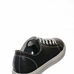 Aquapillar Constant3 Leather Fashion Lace Up Sneaker - Unisex Low Top Vulcanized Shoe