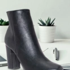 Bamboo New Awake01 Classic Block Heel Bootie - Womens Chunky Ankle Dress Boots