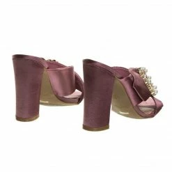 Bamboo Encounter92 Satin Baroque Block Heel Mule Sandal W Embellished Crystal & Pearl New