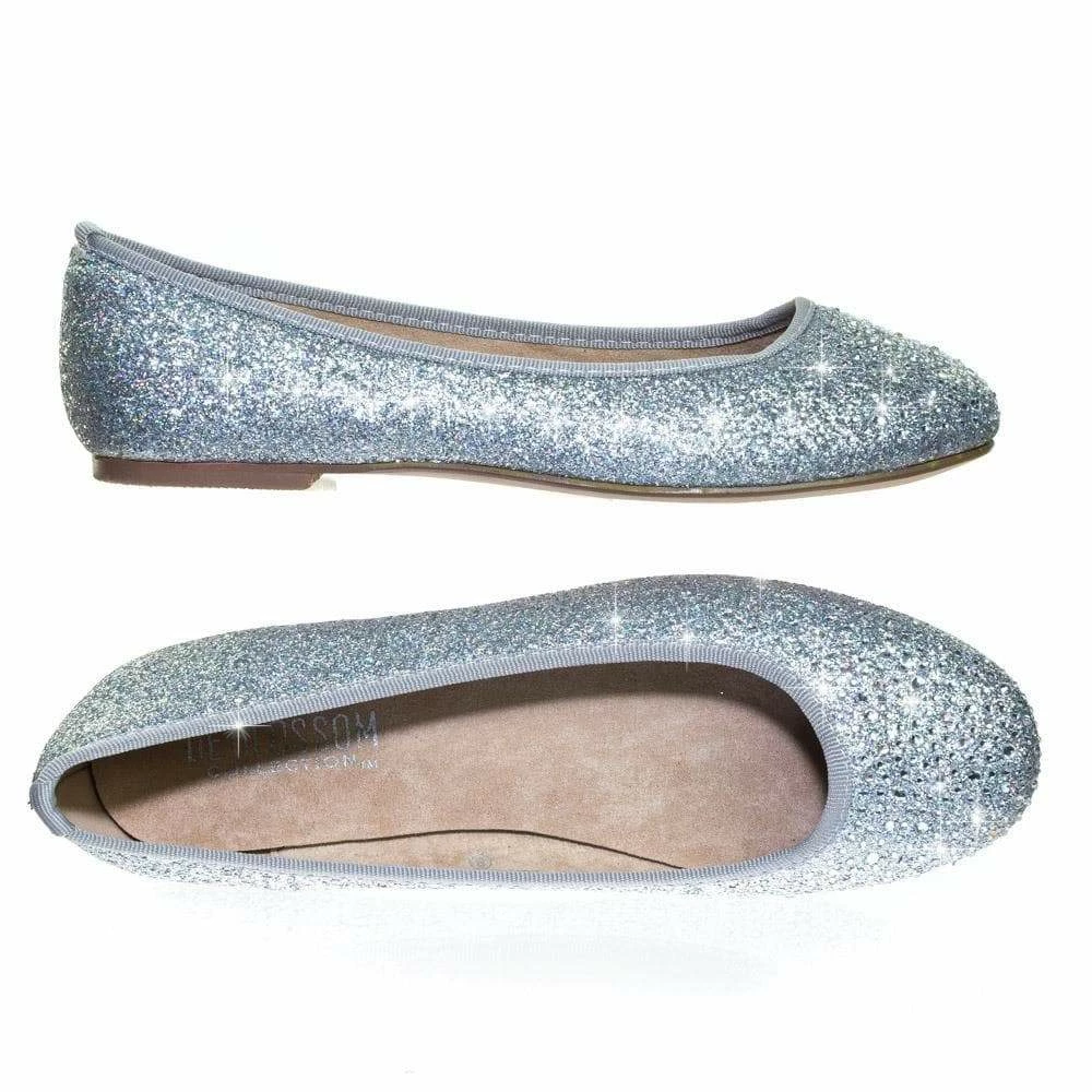 Gigi6 By Bamboo Women's Round Toe Ballet Flats With Iridescent Rhinestone Studs On Glitter Vamp