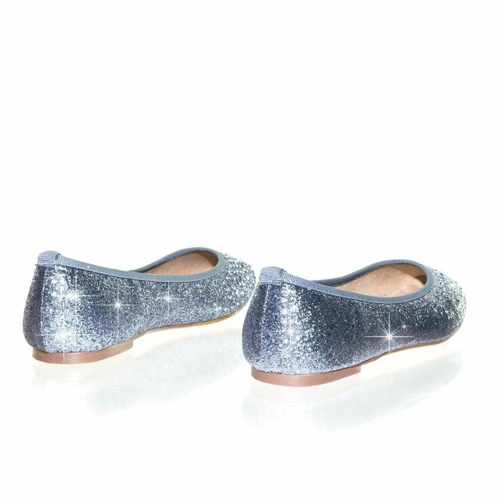 Gigi6 By Bamboo Women's Round Toe Ballet Flats With Iridescent Rhinestone Studs On Glitter Vamp