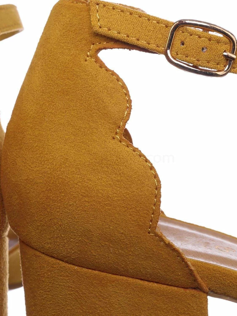 Bamboo Highlight71 Scallop Wavy Block Heel Sandal - Womens Half Circle Retro Boho Shoe New