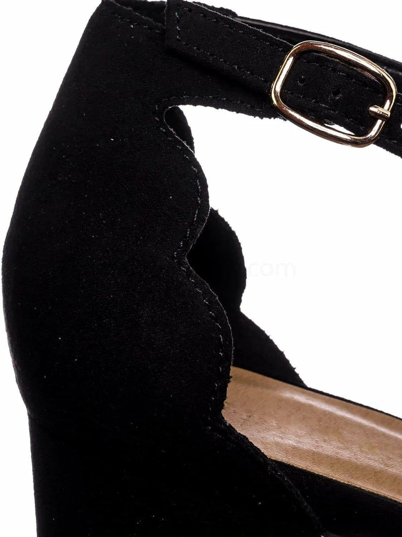 Bamboo Highlight71 Scallop Wavy Block Heel Sandal - Womens Half Circle Retro Boho Shoe New