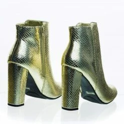 Bamboo New Living23 Embossed & Embroidery Block Heel Ankle Bootie W Faux Fur Lining