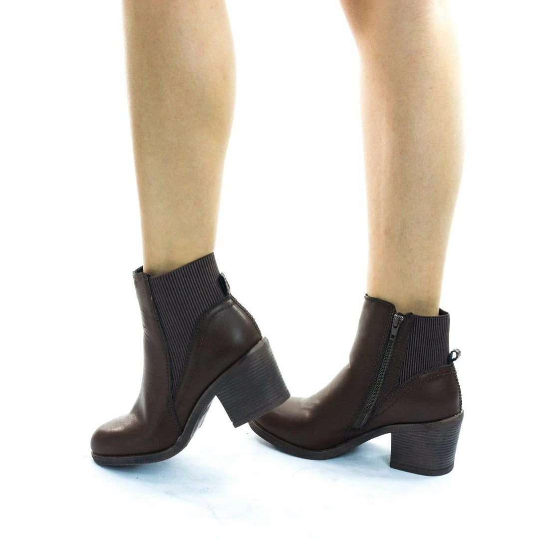 Bamboo Louie01 Stacked Block Heel Elastic Ankle Boots, Women's Chelsea Dress Boots