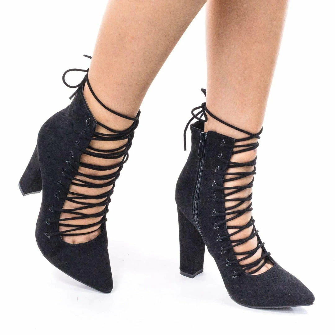 Bamboo New Madam15M Block Heel Dress Pump W Corset Lace Up & Leg Wrap. High Ankle Bootie