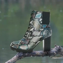 Bamboo Pilate09 Block Heel Combat Bootie - Lug Sole Lace Up Goth Victorian Ankle Boots