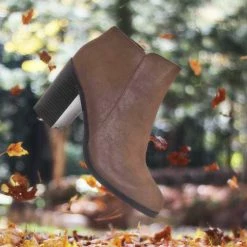 Bamboo Sword24 Classic Chunky Stack Heel Bootie - Minimal Dress Ankle Boots New