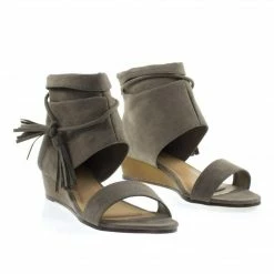 Talented06s By Bamboo, Low Wedge Sandal W Ankle Bootie Cuff & Tassel & Zipper