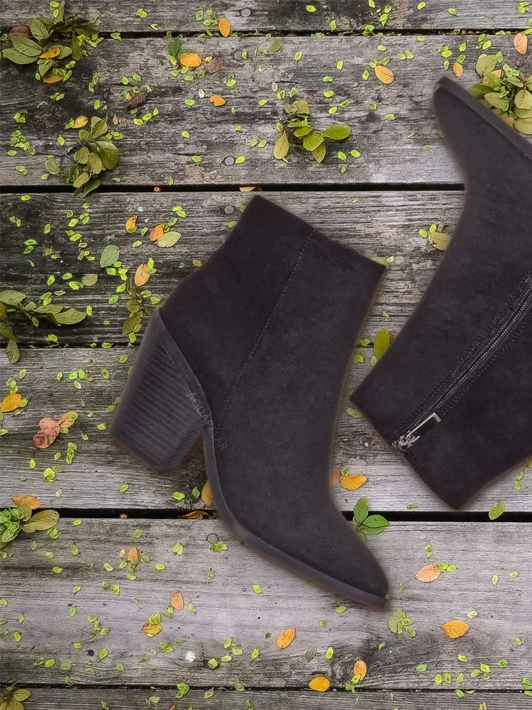 Bamboo Upstream03 Classic Block Heel Bootie New