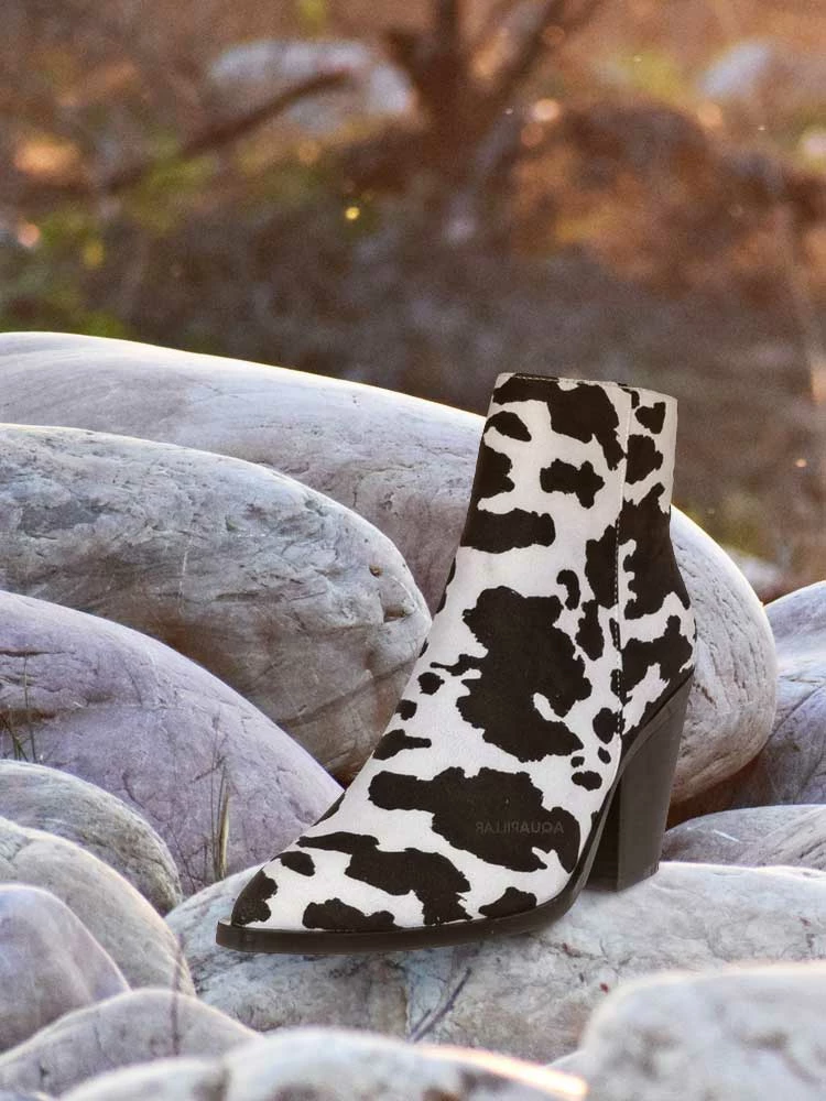 Bamboo Upstream03 Classic Block Heel Bootie New