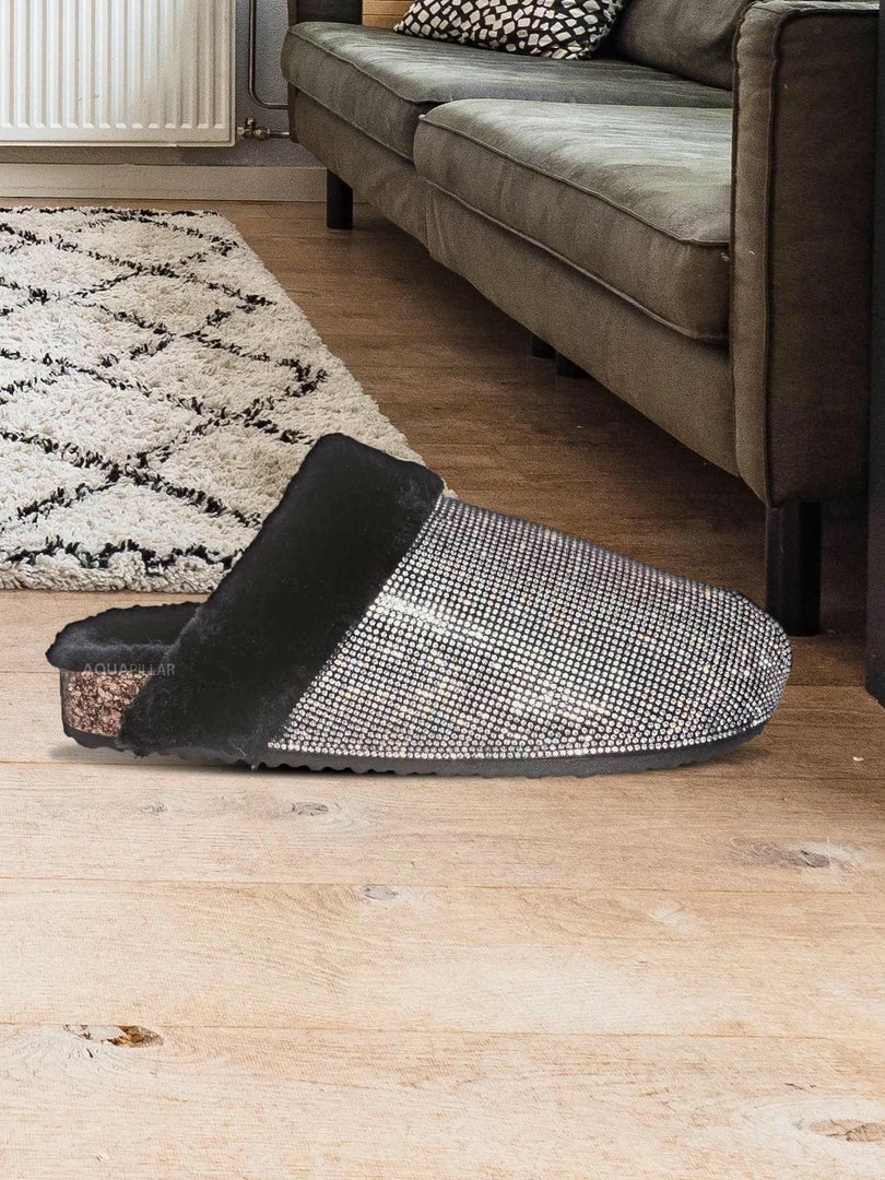 Forever Link New Benefit13 Rhinestone Crystal Moccasin Furry Footbed Slipper