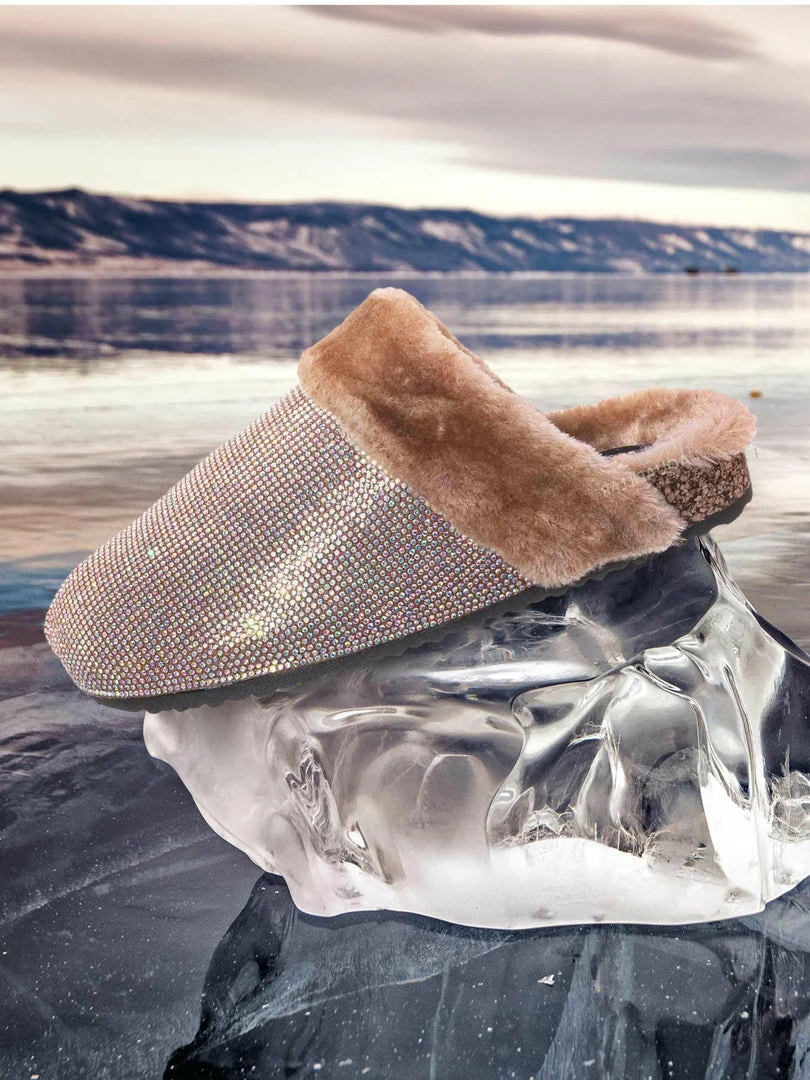 Forever Link New Benefit13 Rhinestone Crystal Moccasin Furry Footbed Slipper