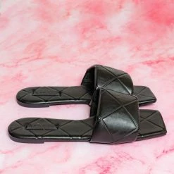 Bamboo New Block22 Quilted Flat Slipper Sandal - Womens Open Square Toe Slides