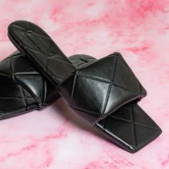 Bamboo New Block22 Quilted Flat Slipper Sandal - Womens Open Square Toe Slides