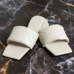 Bamboo New Block22 Quilted Flat Slipper Sandal - Womens Open Square Toe Slides