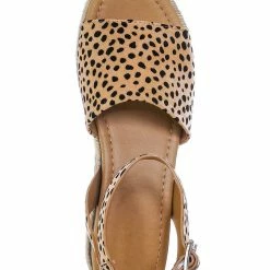 Soda Topic Espadrille Jute Rope Wrap Platform Flatform Rubber Shark Tooth Flat Sandal