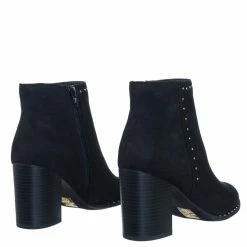 Delicious Upland Micro Metal Stud On Chunky Block High Heel Ankle Bootie New