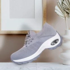 Forever Link Impact35 Lace Up Sock Sneaker - Retro Knitted Cushioned Stretch Knit Snockers