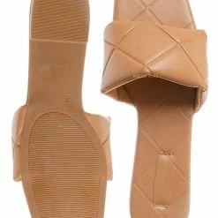 Bamboo New Block22 Quilted Flat Slipper Sandal - Womens Open Square Toe Slides