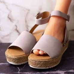 Soda Topic Espadrille Jute Rope Wrap Platform Flatform Rubber Shark Tooth Flat Sandal