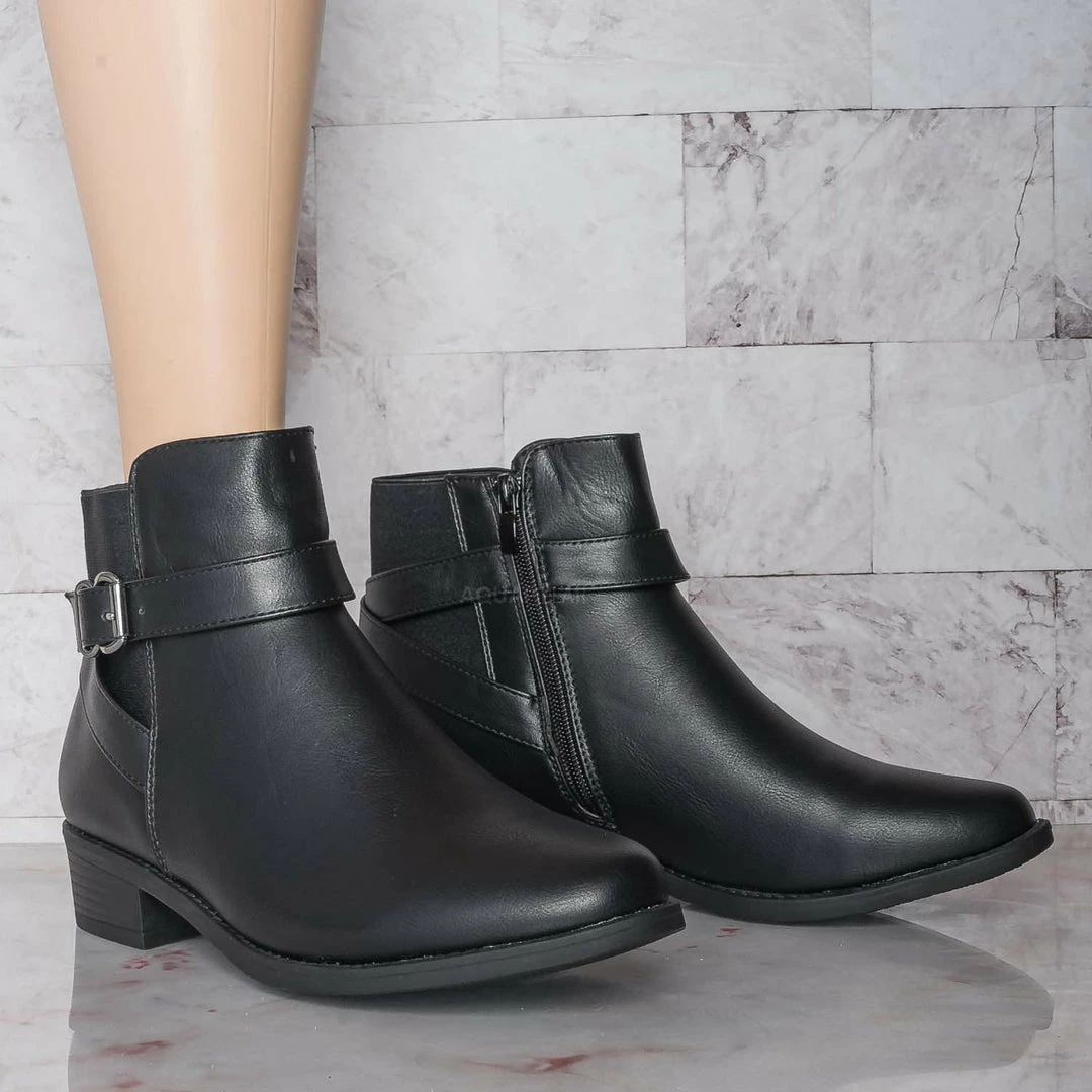 Top Moda Alana1 Elastic Chelsea Belted Ankle Bootie, Moto Block Heel Cowboy Biker Boot