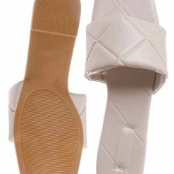 Bamboo New Block22 Quilted Flat Slipper Sandal - Womens Open Square Toe Slides