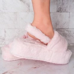 Liliana New Christy2 Cozy Faux Fur Flatform Slingback Sandal, Flat Platform Plush Shoe