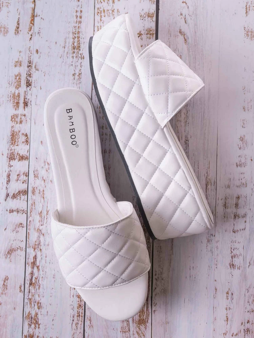 Bamboo New Purchase23 Quilted Flatform Slipper Mule - Platform Diamond Stitch Slide Sandals