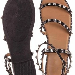 Forever Link New Ding Metal Spiked Gladiator Flat Sandal, Womens Punk Rock Shoes