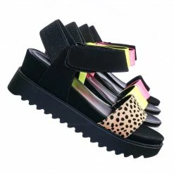 Soda Aster Saw Edge Rubber Outsole Flatform Sandal - Shark Tooth Threaded Outsole