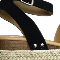 Soda Topic Espadrille Jute Rope Wrap Platform Flatform Rubber Shark Tooth Flat Sandal