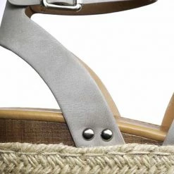 Soda Topic Espadrille Jute Rope Wrap Platform Flatform Rubber Shark Tooth Flat Sandal